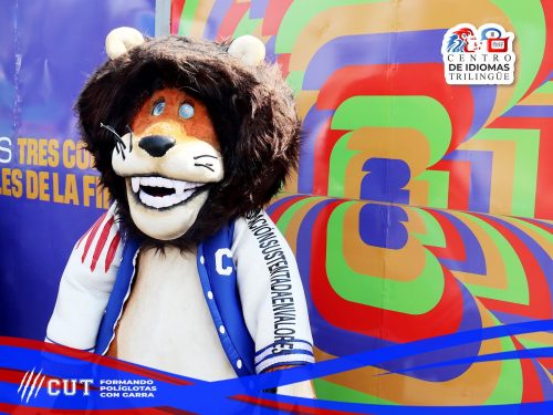 Cutberto llevó la pasión por los idiomas hasta el Fan Fest